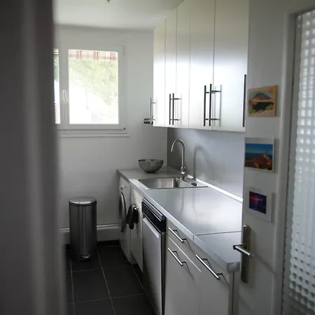 Apartman Charming 3-rooms With Balcony *